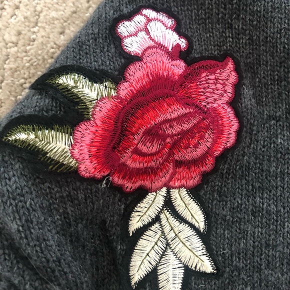 Zoria | Embroidered Rose Sweater - Picture 2 of 3